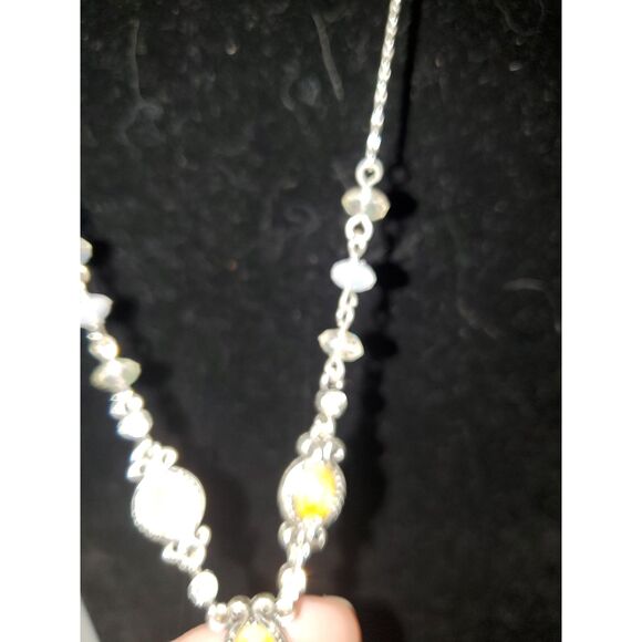 Avon Women's Y Drop Beaded Necklace Victorian Inspired Delicate Feminine Gift - Picture 3 of 8